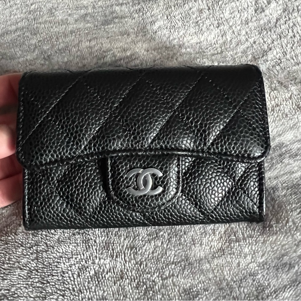 CHANEL CAVIAR CC LOGO CARD HOLDER WALLET